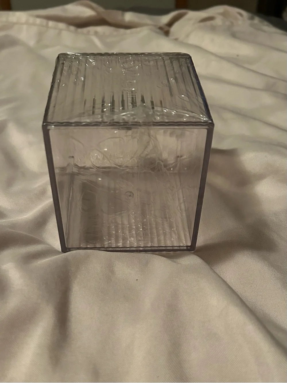 Clear Ribbed Acrylic Jewelry Box with Gold Clover Accent